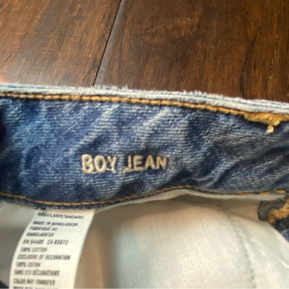 AMERICAN EAGLE Boy Friend Jean Ripped & Destroyed Light Wash Jeans - Picture 14 of 15